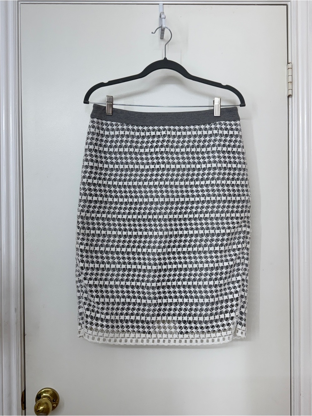 Calvin Klein Womens Geometric Lace Pencil Skirt Gray White Lined Size M